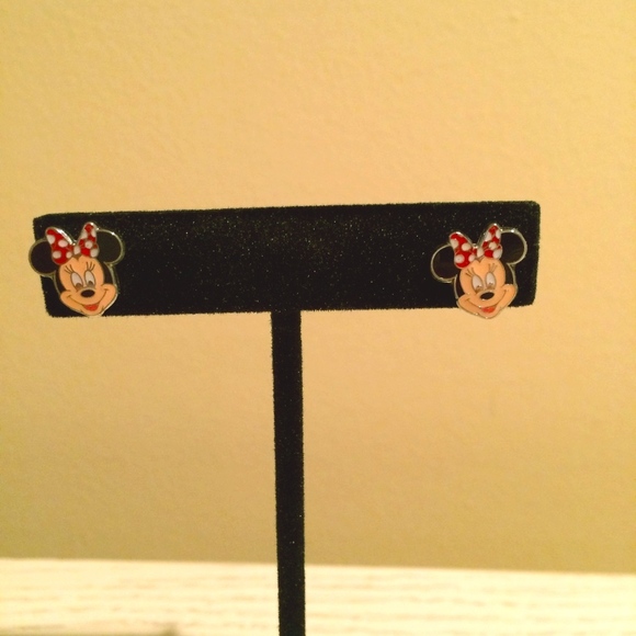 Minnie Mouse Earrings - Picture 1 of 1